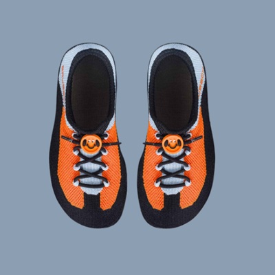 Brubeck barefoot kids
